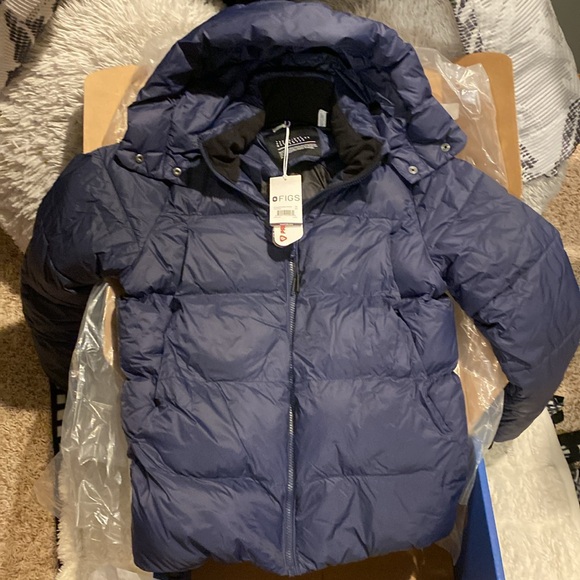 FIGS Quiet Navy Ozlem Puffer - Picture 4 of 7